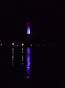 小名浜の海に映るマリンタワー